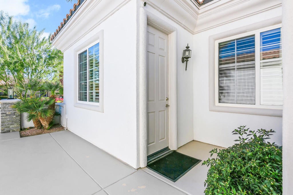 49213 Hohokam River Street