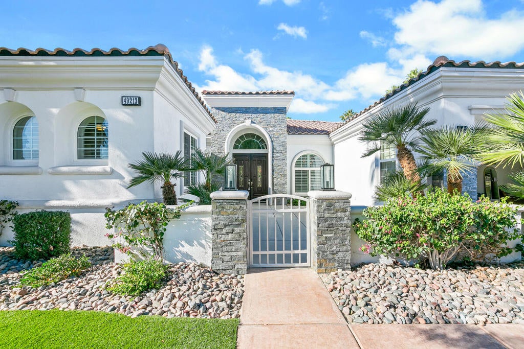 49213 Hohokam River Street
