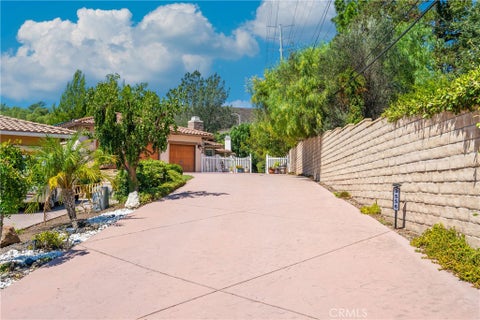 Tiny photo for 3556 Whitman Court, Thousand Oaks, CA 91360 (MLS # SR26198401)