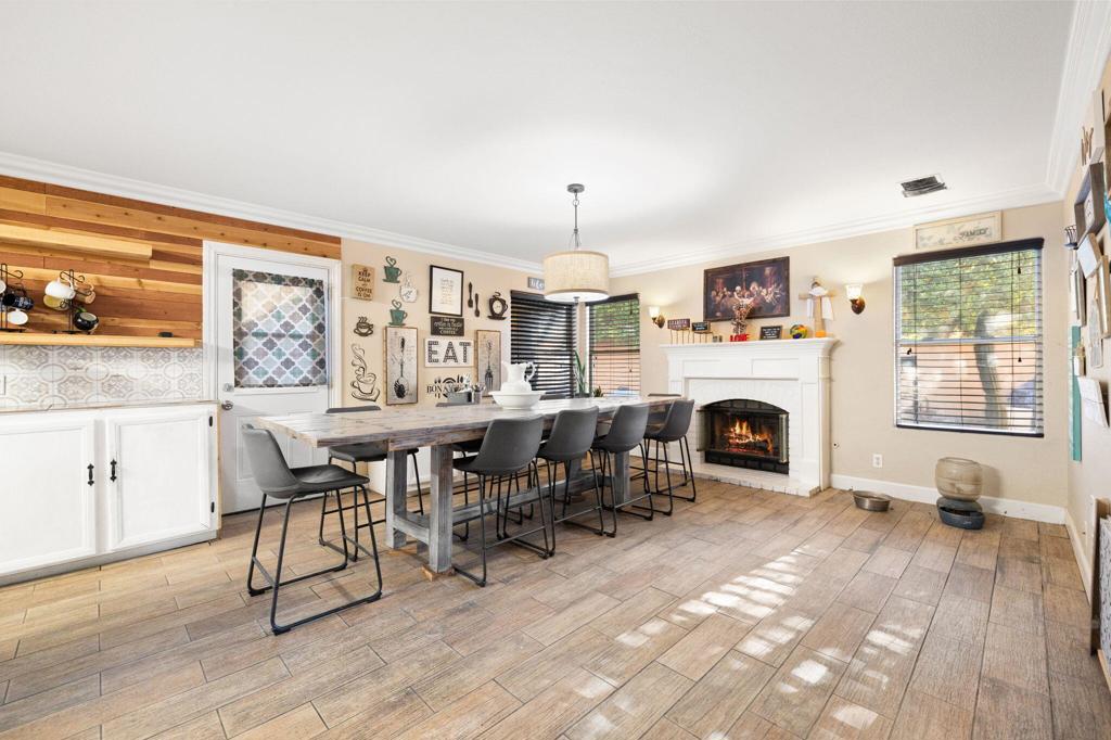 43470 Wild Rose Street