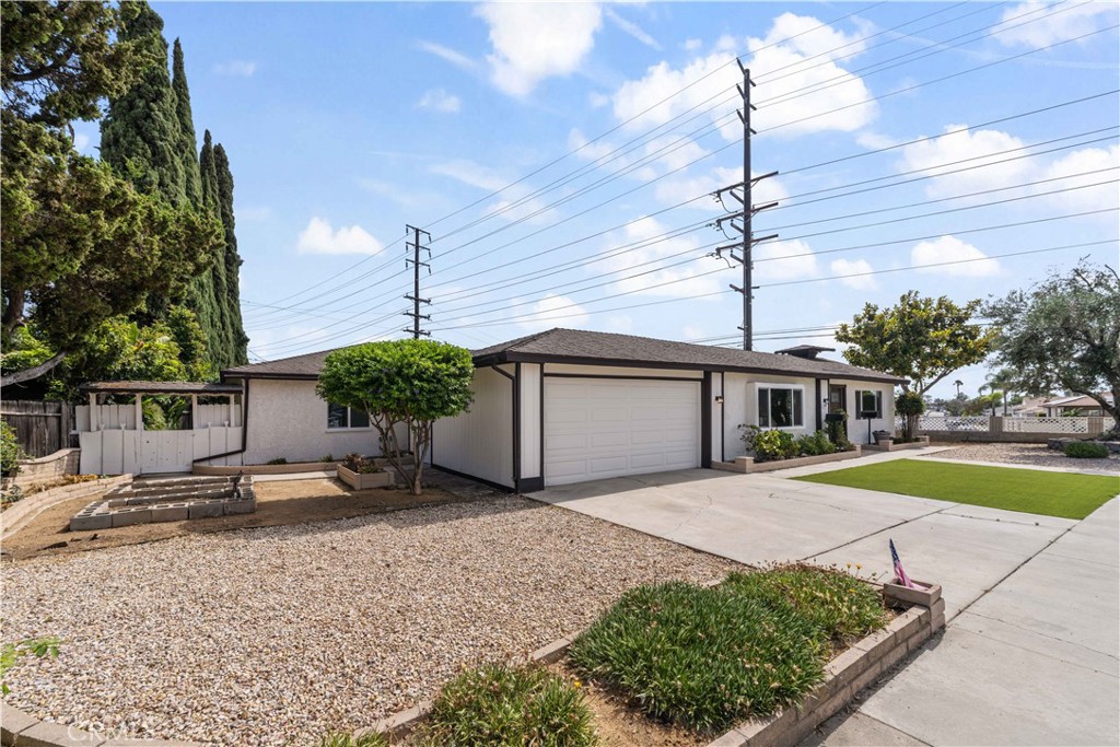 11411 Falconhill Drive