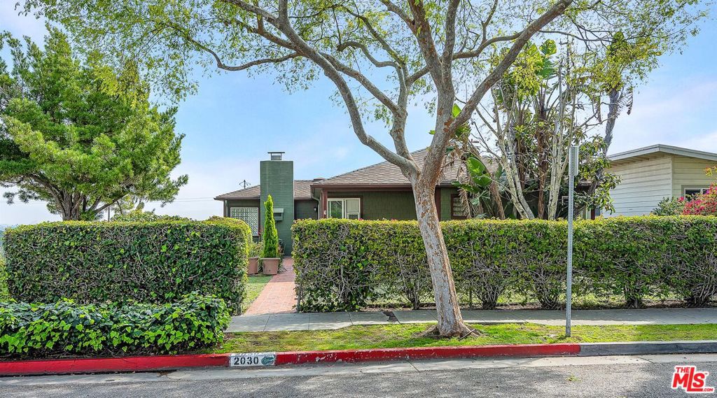 2030 Marine Street