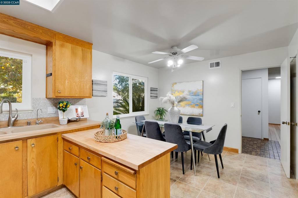 CARRIAGE SQUARE - Residential