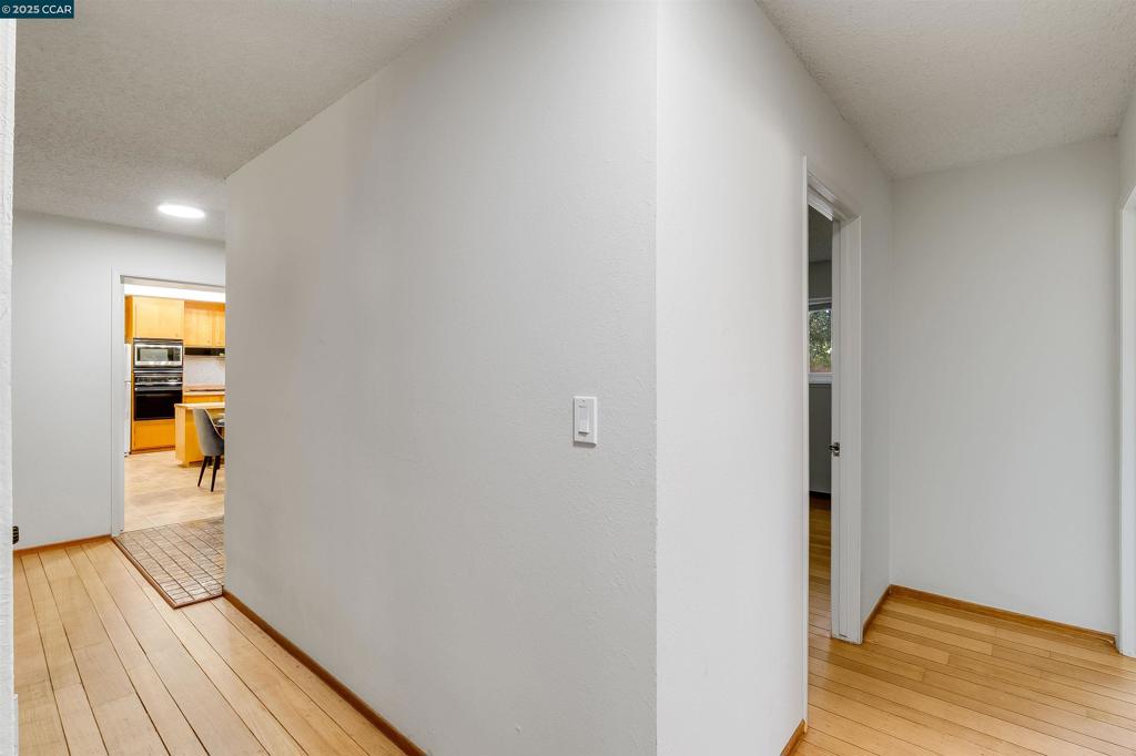 CARRIAGE SQUARE - Residential