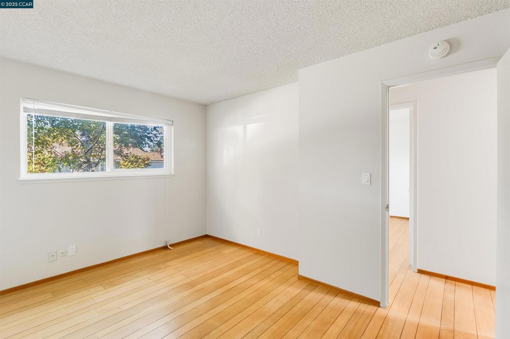 CARRIAGE SQUARE - Residential