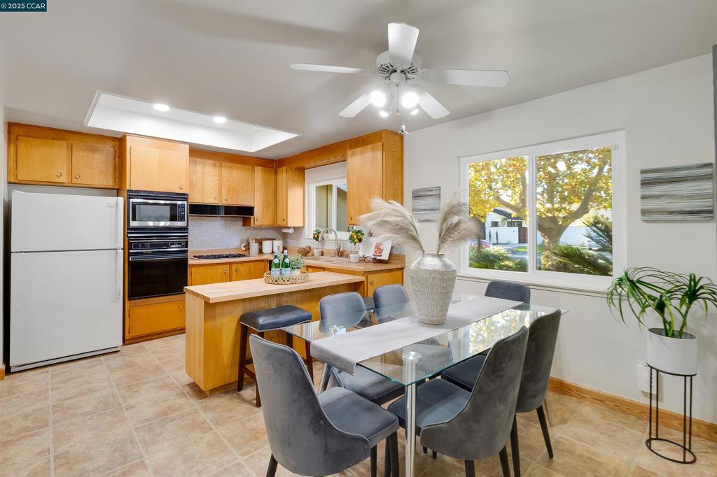 CARRIAGE SQUARE - Residential