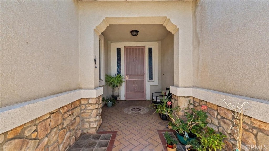 17681 View Mount Court