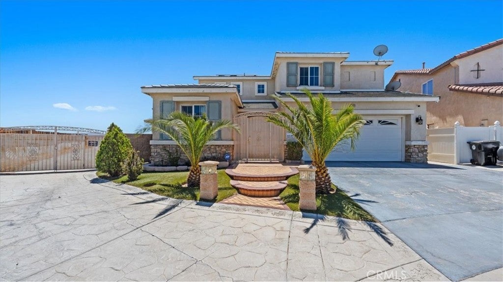17681 View Mount Court