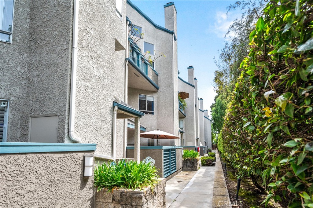 1380 W Capitol Drive