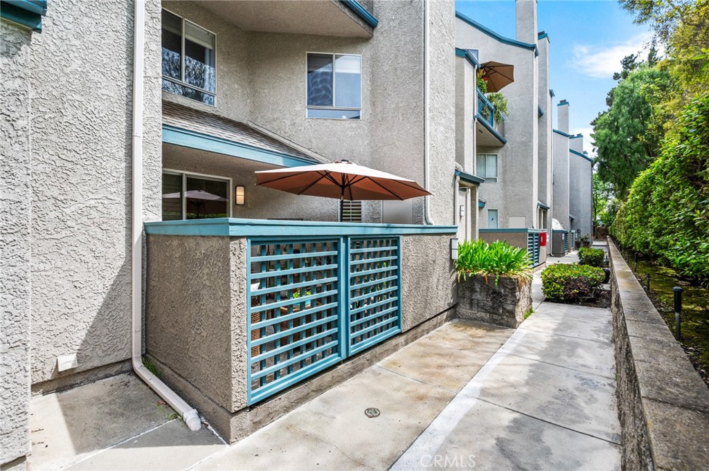 1380 W Capitol Drive