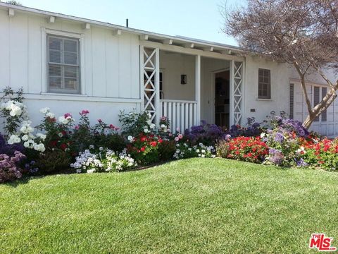 Photo of 10317 Lauriston Avenue, Los Angeles, CA 90025 (MLS # 23340655)