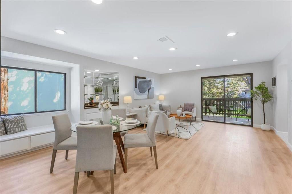 listing image 130725947308132781080