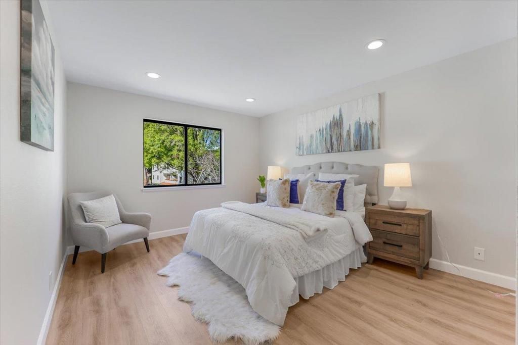 listing image 130726974087293124428