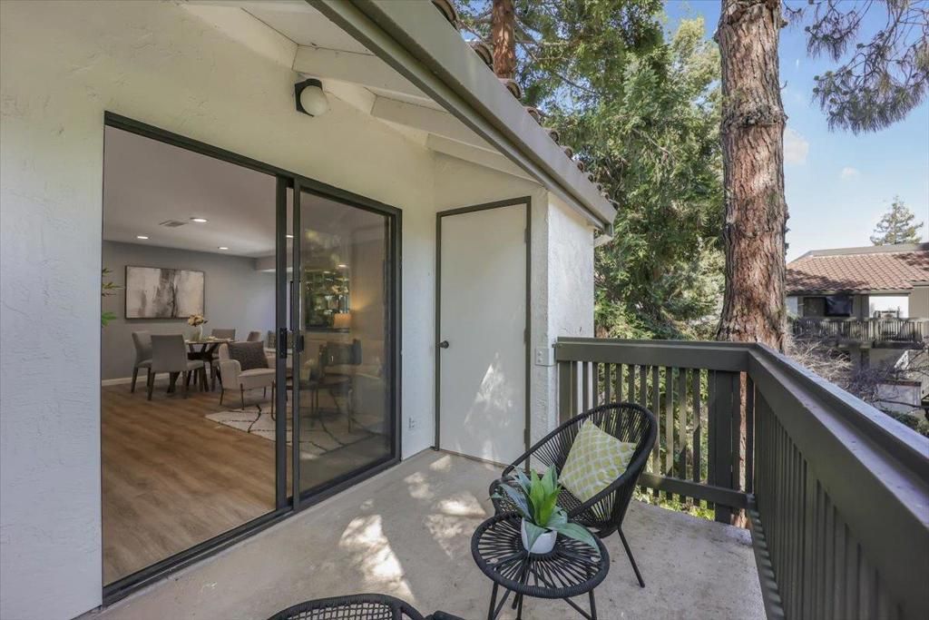 listing image 130720122432235862652
