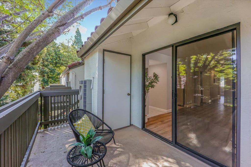 listing image 130725850688745443018