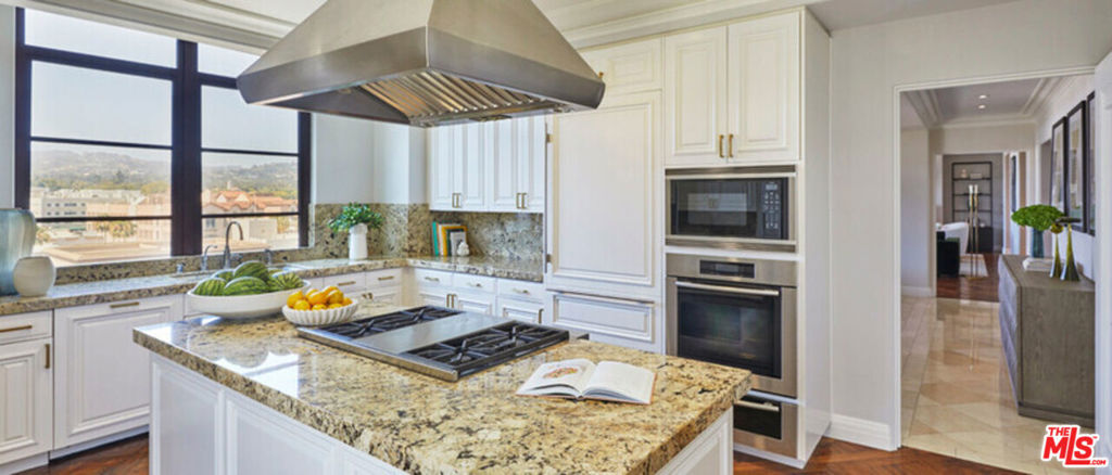 225 N Canon Drive 7C