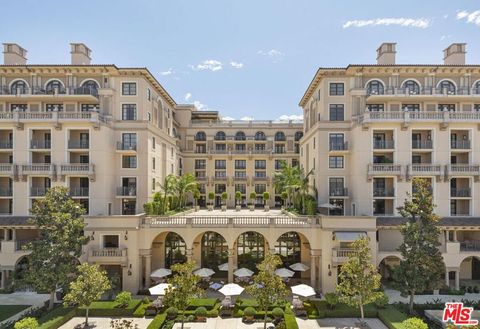 Photo of 225 N Canon Drive #7C, Beverly Hills, CA 90210 (MLS # 26667489)