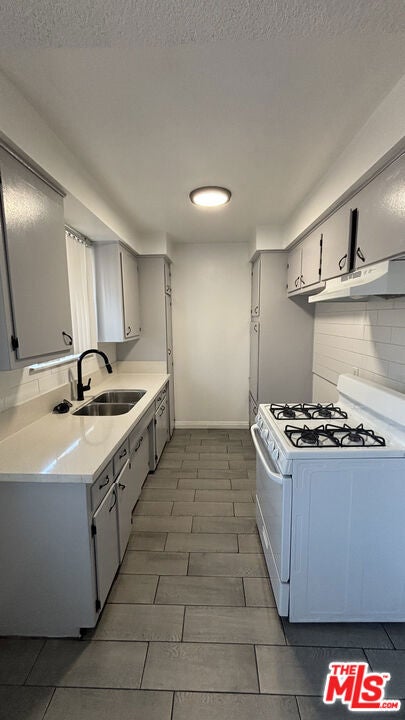 Photo of 8759 Tobias Avenue, Los Angeles, CA 91402 (MLS # 26858251)
