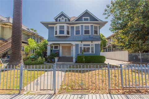 2712 Kenwood Avenue Los Angeles CA 90007