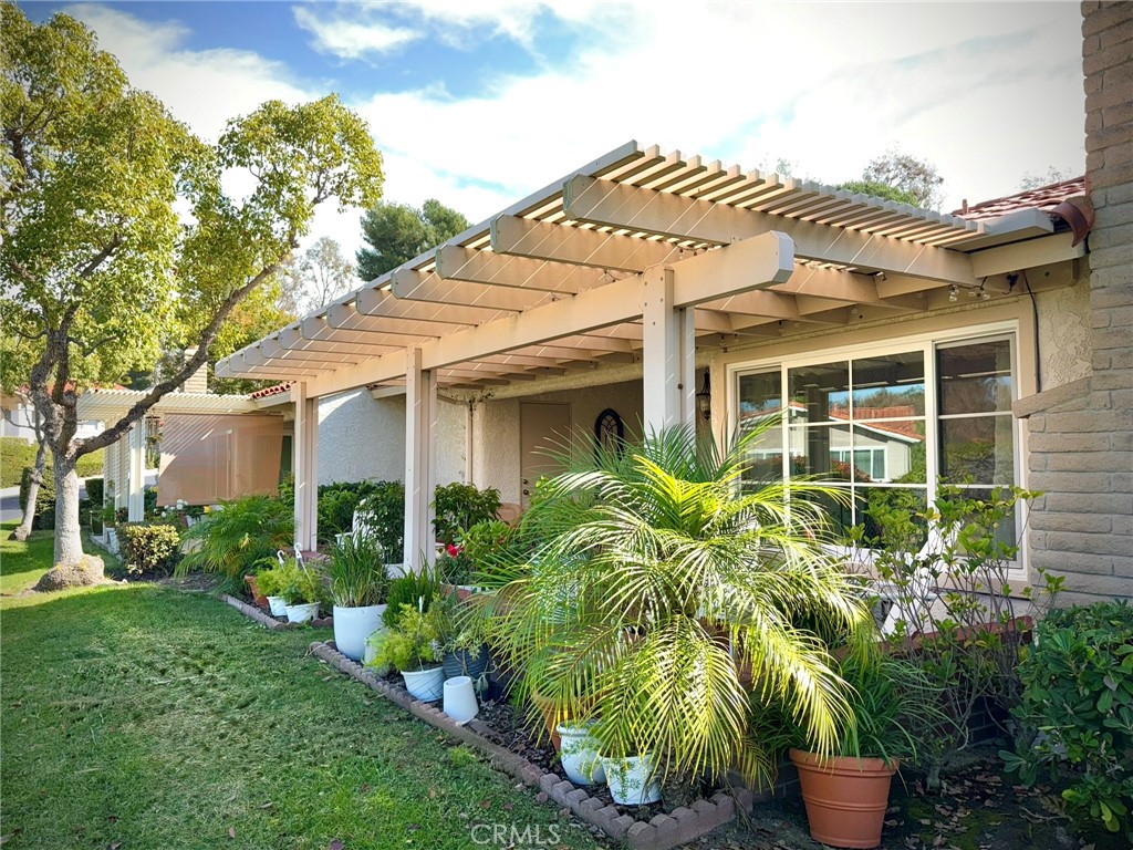 Casta Del Sol - Fiesta (CF) - Residential Lease