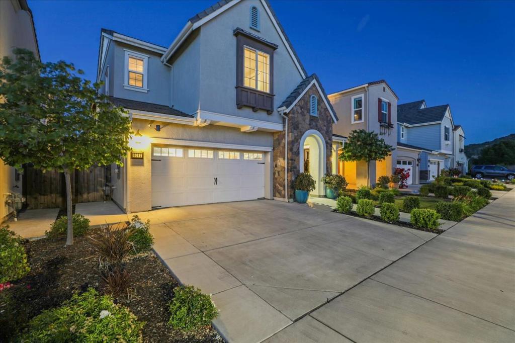 Welcome to your future home in the vibrant city of Gilroy, offering a perfect blend of comfort and style. This spacious residence boasts 2,164 sq ft of living space with four bedrooms and two full bathrooms, ideal for any family. The kitchen is equipped with top-notch amenities including a gas cooktop, quartz countertop, dishwasher, garbage disposal, microwave, electric oven, pantry, and refrigerator. It's a chef's delight with a functional island for additional workspace. Enjoy the comfort of central AC and dual-zone cooling, along with central forced air heating for year-round comfort. The flooring is a practical vinyl/linoleum, making maintenance a breeze. High ceilings and a video/audio system enhance the home's elegance. A separate family room offers a perfect spot for relaxation. Laundry is hassle-free with a washer/dryer included. The property is located within the Gilroy Unified School District. Additional features include a formal dining room, walk-in closet, two-car garage, owned solar and water softener.