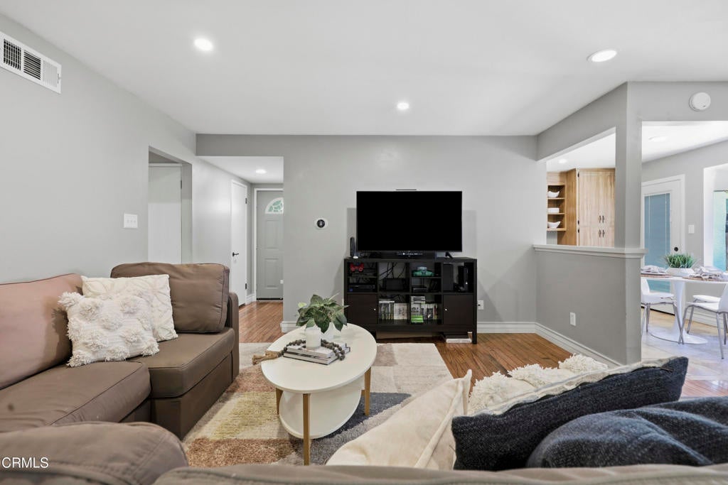 418 Descanso Avenue