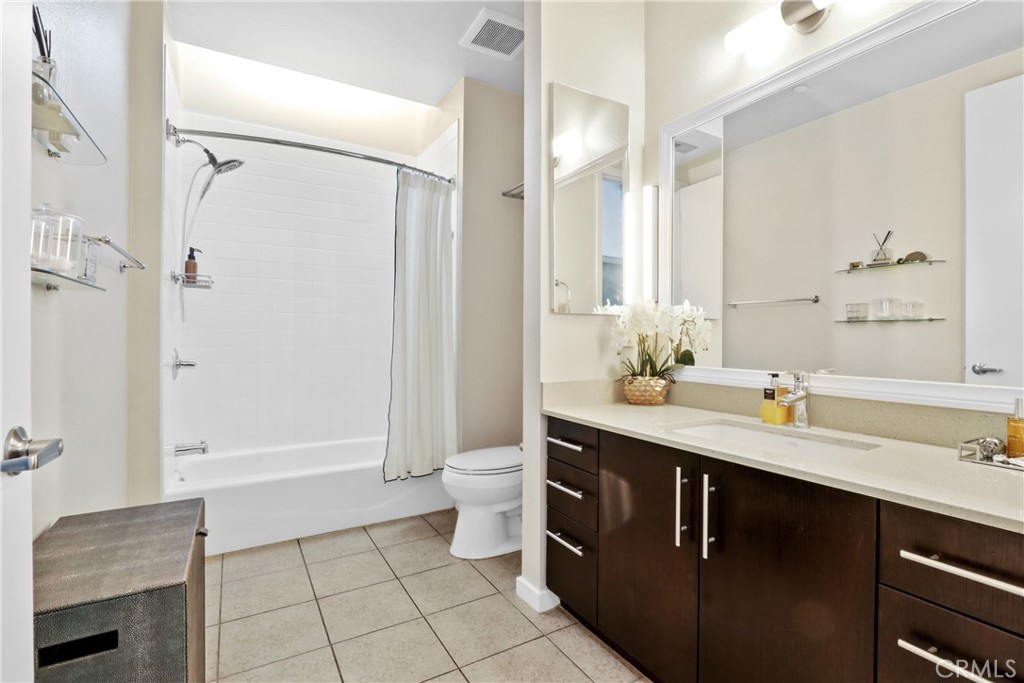 133 The Promenade N 417