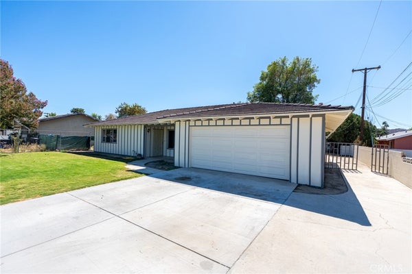 40425 WHITTIER AVE, HEMET, CA 92544 - Image 2c1036b06b2e2e188d95cc47e8d4a941/2927012192