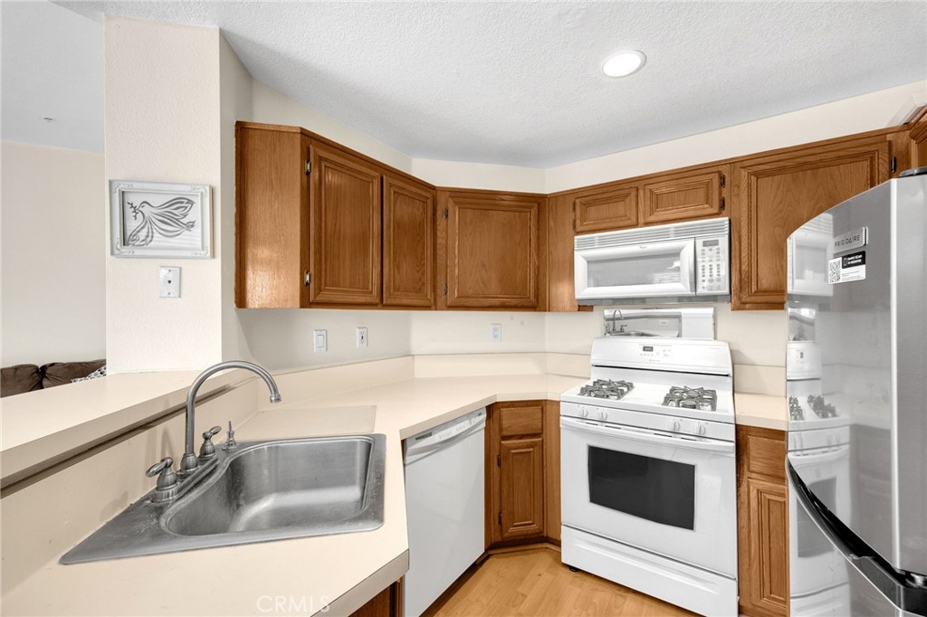 Crown Villas - Residential
