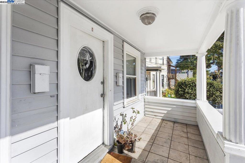 WEST END - Residential