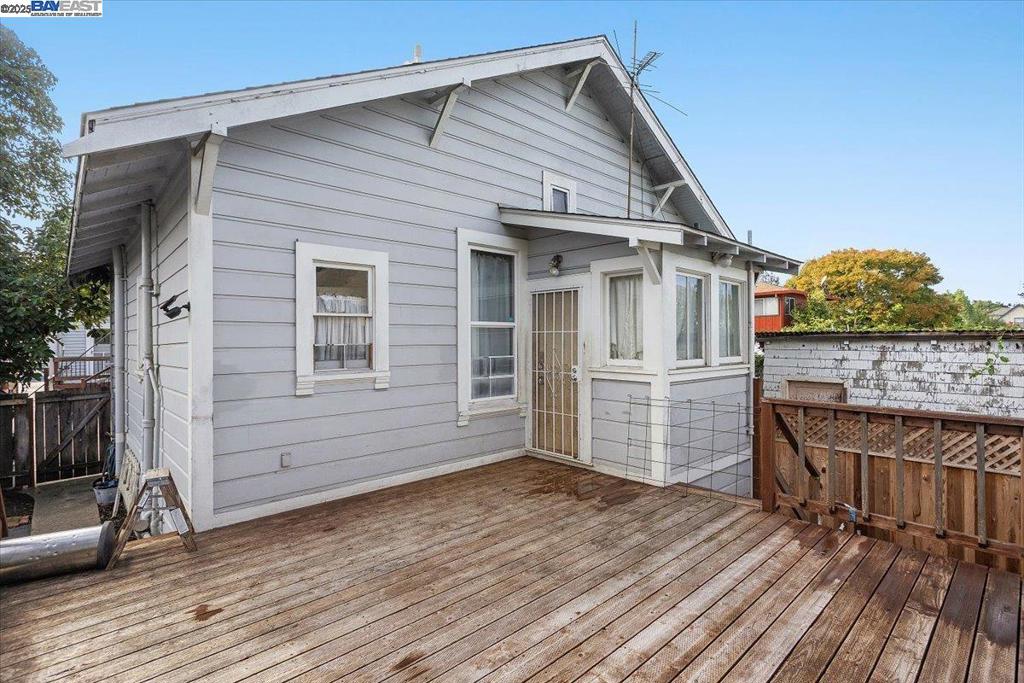 WEST END - Residential