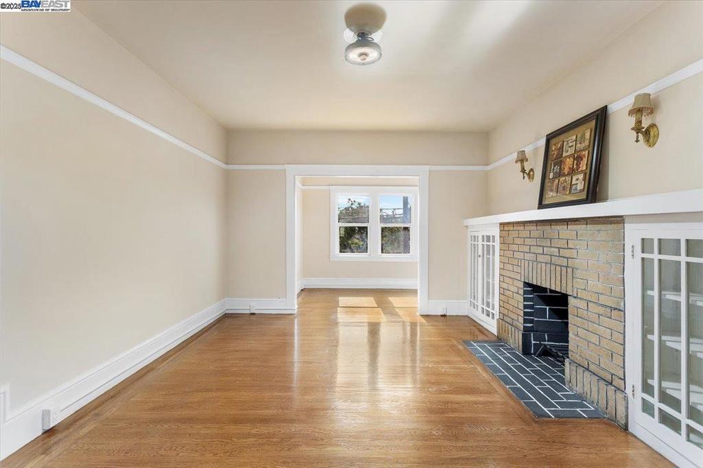 WEST END - Residential