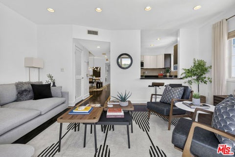 Photo of 125 S Sweetzer Avenue #PH2A, Los Angeles, CA 90048 (MLS # 26854499)