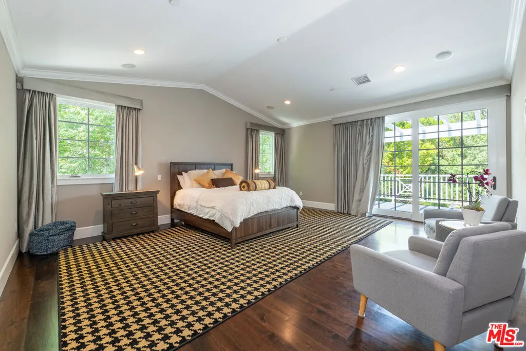 Tarzana, California 91356, United States, 5 Bedrooms Bedrooms, ,6 BathroomsBathrooms,Residential,Active,151876