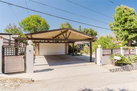 Photo of 7305 Verdugo Crestline Drive, Tujunga, CA 91042 (MLS # GD26139071)