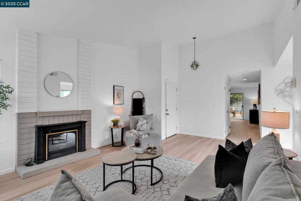 VIEWPOINTE - Residential