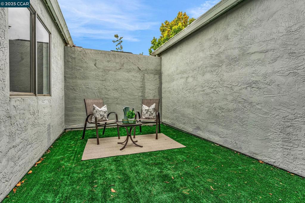 VIEWPOINTE - Residential