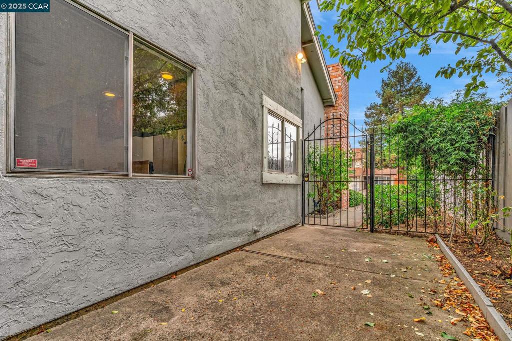 VIEWPOINTE - Residential