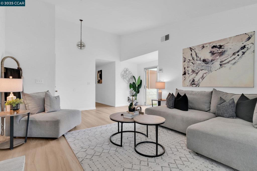 VIEWPOINTE - Residential