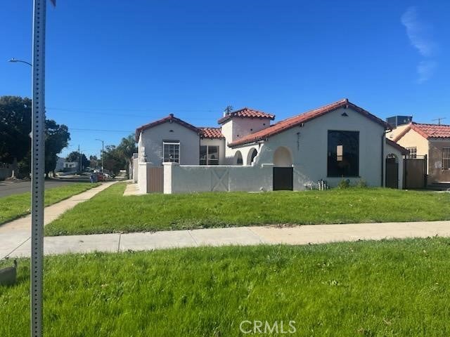 7531 S Denker Avenue