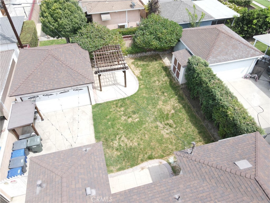 4562 Iroquois Avenue