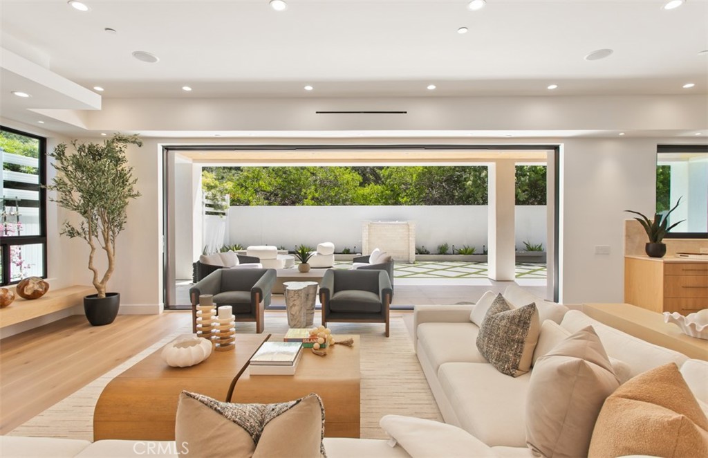 Broadmoor (BM) - Residential