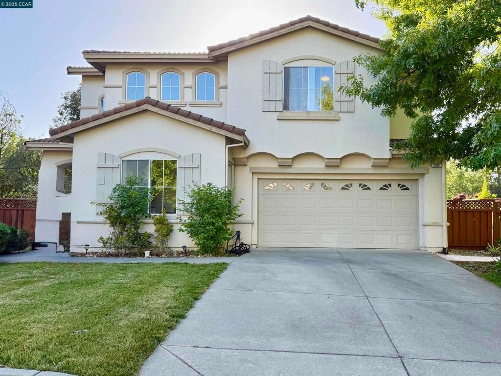 Photo of 2325 Lansdowne Pl Pl, Vallejo, CA 94591 (MLS # 41115521)