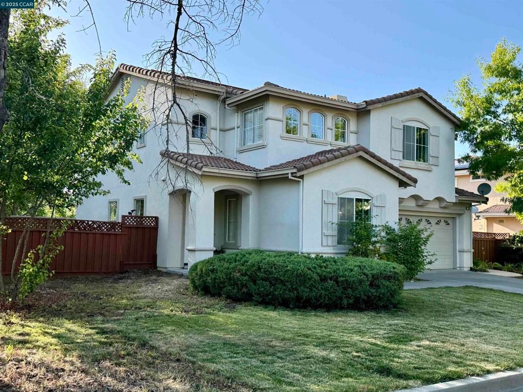 Photo of 2325 Lansdowne Pl Pl, Vallejo, CA 94591 (MLS # 41115521)