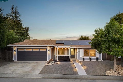 Photo of 434 San Carlos Way WAY, Novato, CA 94945 (MLS # 41144210)