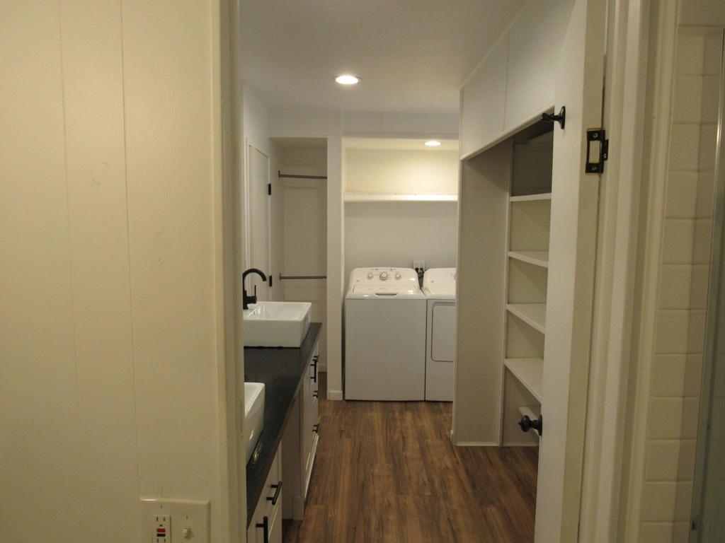 Palm Canyon Mobile C - Manufactured In Park