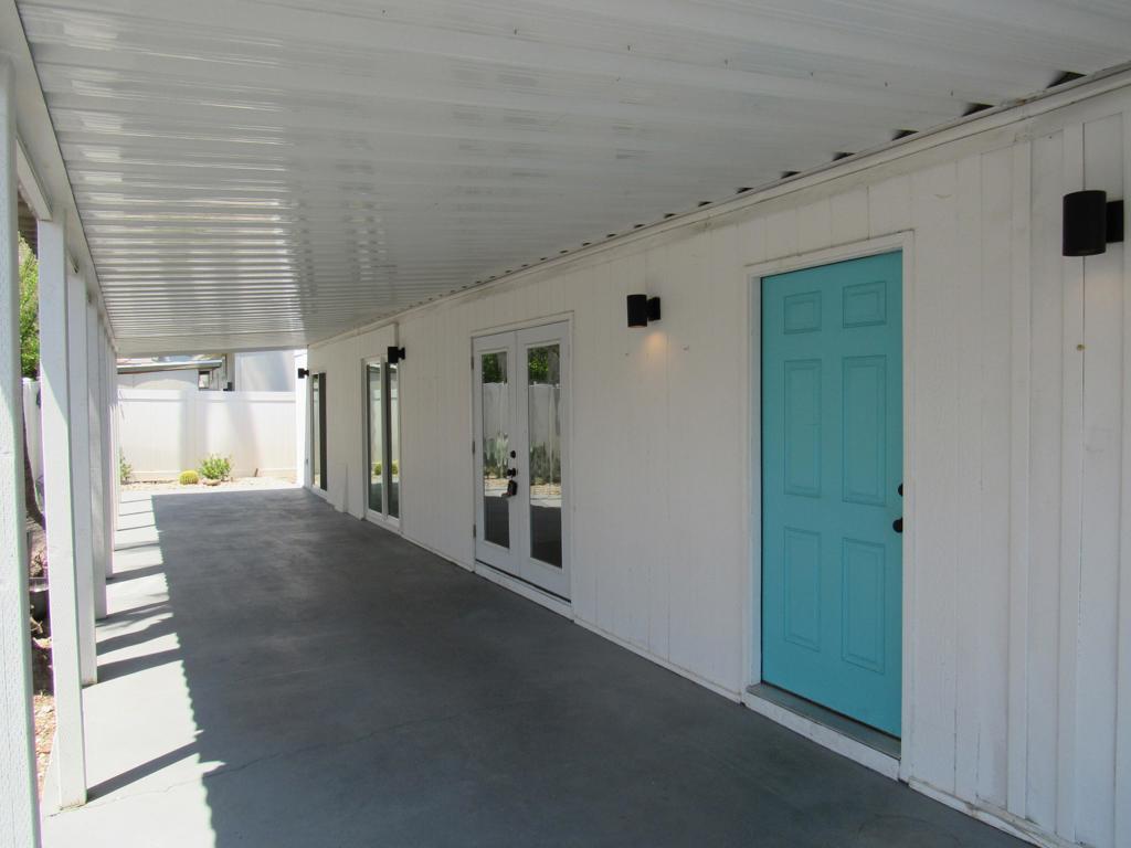 Palm Canyon Mobile C - Manufactured In Park