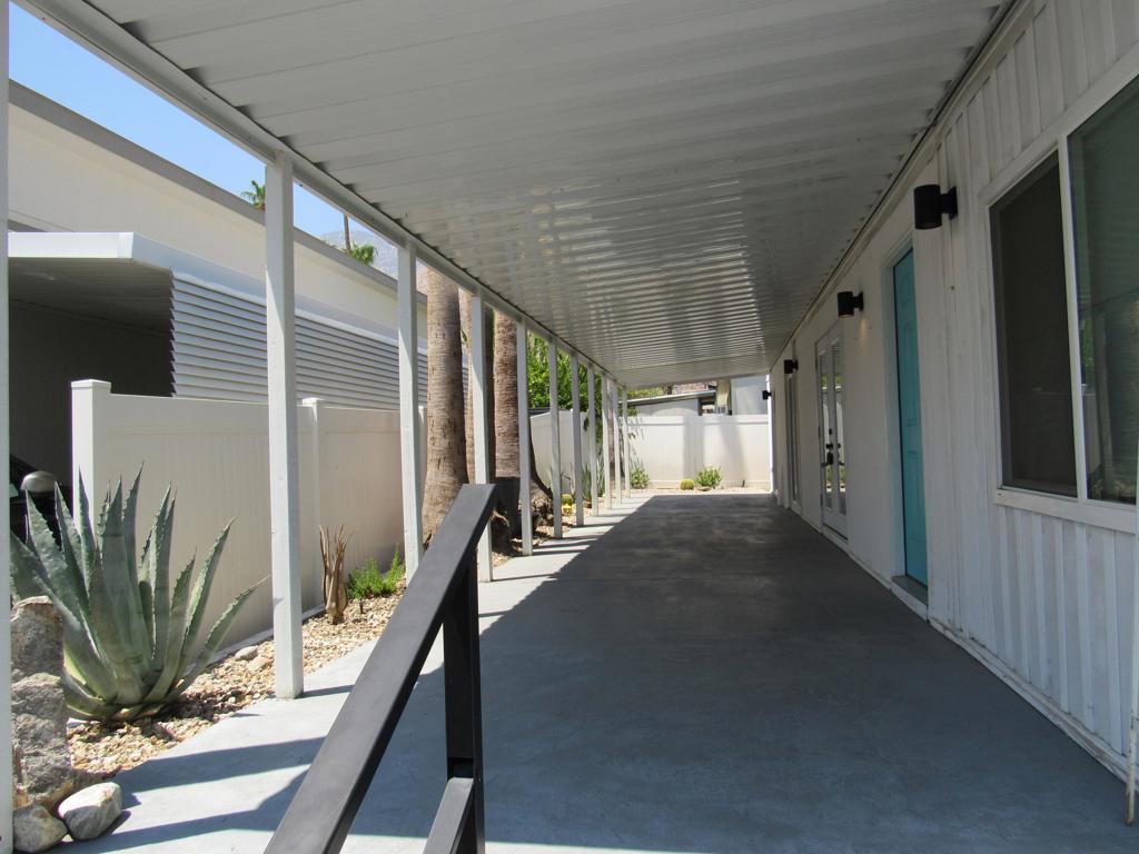 Palm Canyon Mobile C - Manufactured In Park