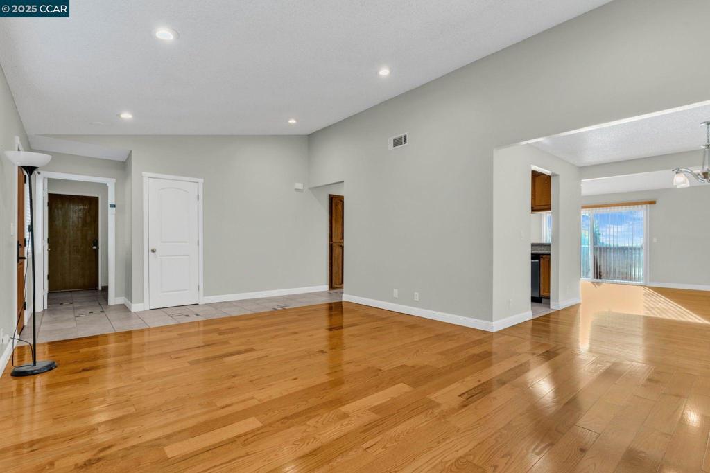 FAIRVIEW - Residential