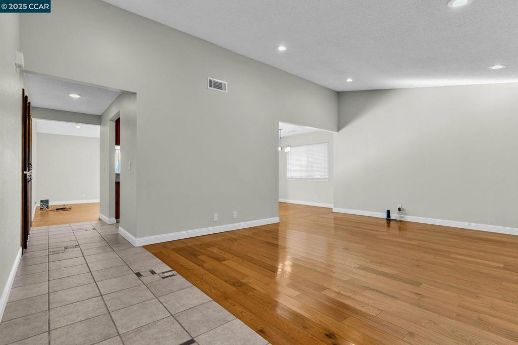 FAIRVIEW - Residential